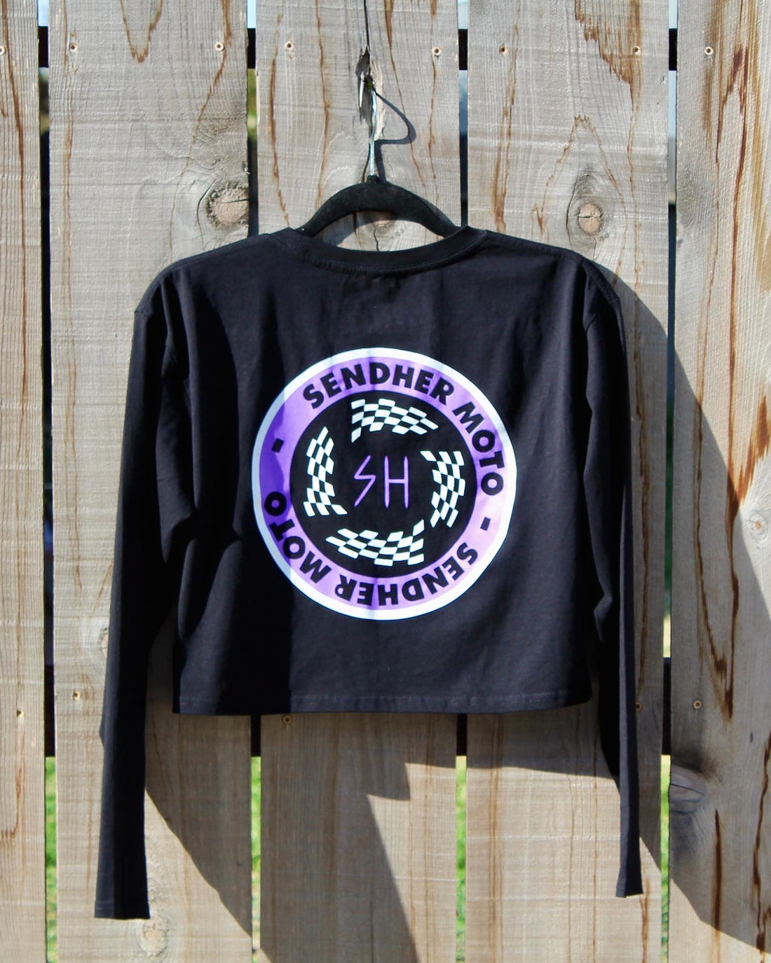 Sendher Crop Long Sleeve Tee